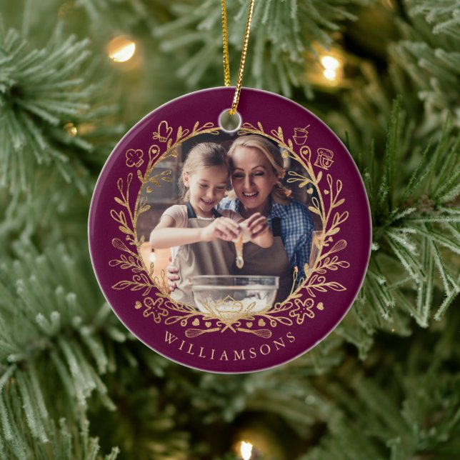 Elegantes Foto Burgund Keramik Ornament (Baum)