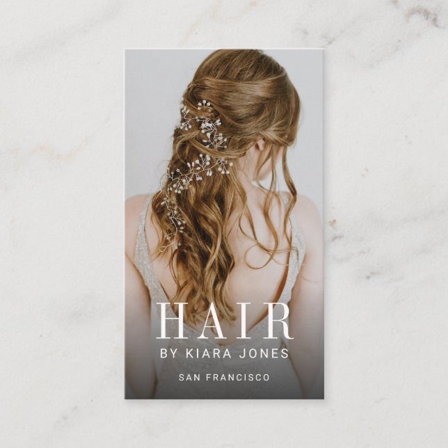 Elegantes Foto Cascading Haar Stylist Visitenkarte (Vorderseite)