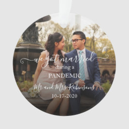 Elegantes Foto Erste Weihnachten Verheiratete Pand Ornament
