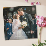 Elegantes Foto Hochzeit Danke Magnet Template<br><div class="desc">Dieses schlicht schicke, individuelle Foto Hochzeit danke Magnet Vorlage verfügt über ein elegantes, minimalistisches, modernes Design. Es zeigt Ihr Lieblings-Foto, Vornamen und eine "LIEBE und DANKS"-Nachricht vermittelt mit einer auffallenden Mischung von zwei verschiedenen Schriftart, mit "und" in einem Licht, fließt Drehbuch zwischen der Erholung der anderen beiden Wörter, die im...</div>