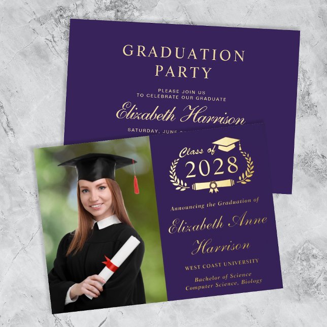 Elegantes Foto Lila Uni-Abschluss Party Folieneinladung (An elegant graduation party foil invitation to celebrate the grad's achievements)