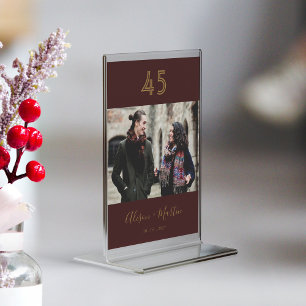 Elegantes Foto mit handgeschriebenem Burgundy Tischnummer