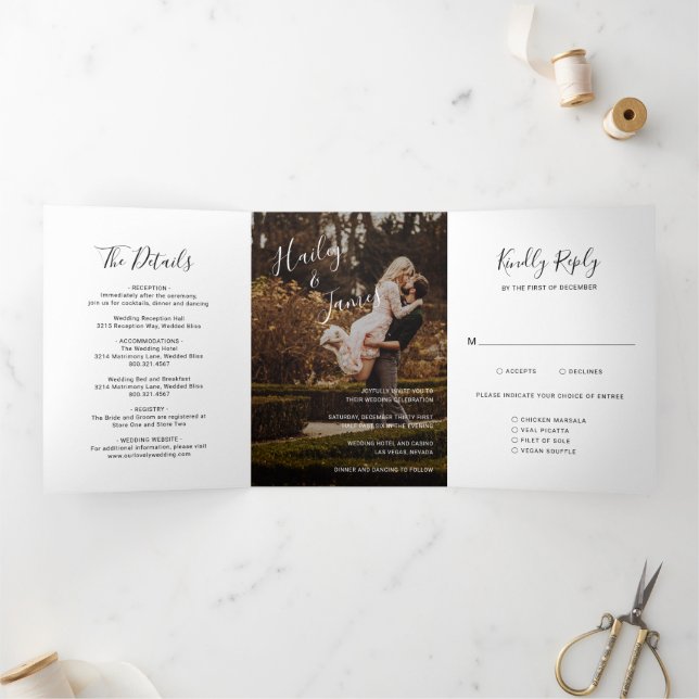 Elegantes Foto Moderne Hochzeit Dreifach Gefaltete Einladung (Innenseite)