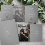 Elegantes Foto Moderne Hochzeit RSVP Details QR-Co Dreifach Gefaltete Einladung<br><div class="desc">Moderne minimale Typografie modische formale graue Grautöne alles in einem Budget Hochzeitseinladung mit 2 Fotos, uAwg und Details mit dem Scannen von QR-Codes mit einem schicken angesagten Kalligraphieskript und dunklem Overlay. Einfach mit ein oder zwei benutzerdefinierten Fotos (Sie können auf beiden Seiten dasselbe Foto hochladen) und Gast-Informationen auf beiden Seiten...</div>