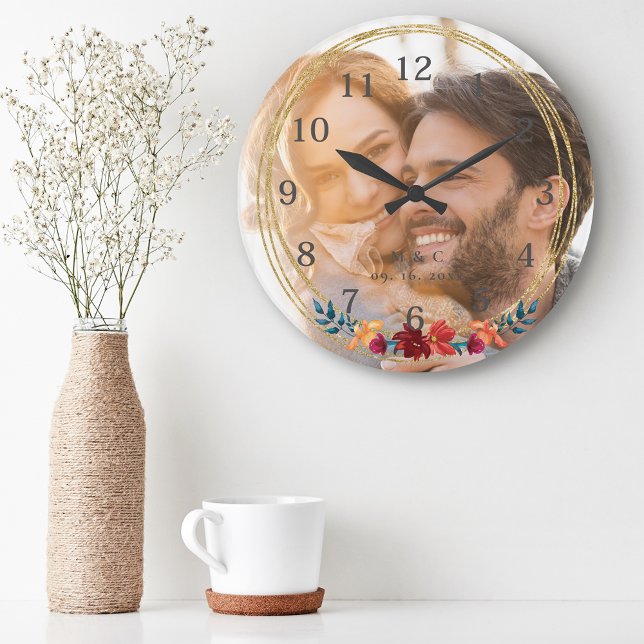 Elegantes Foto Monogram Wedding Große Wanduhr (Von Creator hochgeladen)