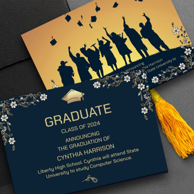 Elegantes Foto Navy Blue and Gold Floral Einladung ("A touch of elegance for your gratitude! 🌷🎓 #partygraduat #floralaccents #navyandgoldpalette #navy)