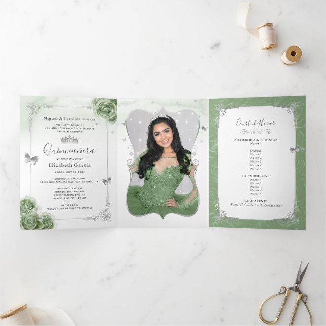 Elegantes Foto Spanisch Sage Green Silver Quince Dreifach Gefaltete Einladung (Innenseite)