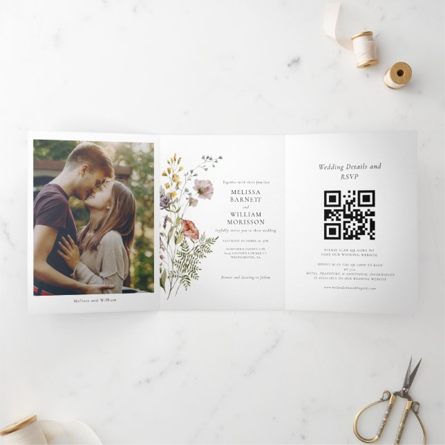 Elegantes Foto Wildblume Boho Wedding Dreifach Gefaltete Einladung (Innenseite)