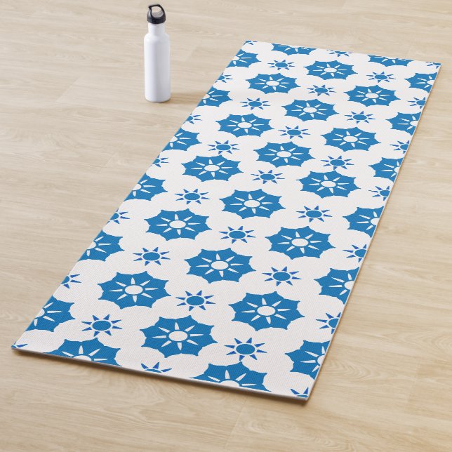 Elegantes geometrisches, blau-weißes Muster Yogamatte (Beispiel)