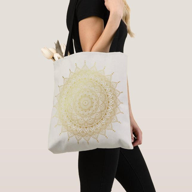 Elegantes Gold auf Cream Floral Henna Mandala Tasche (Von Nahem)