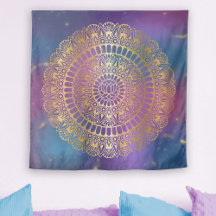 Elegantes Gold auf dem hellen Nebula Lotus Henna M