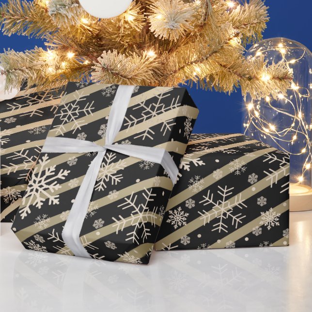 Elegantes Gold Black Christmas Snowflake Muster Geschenkpapier (Feiertage)