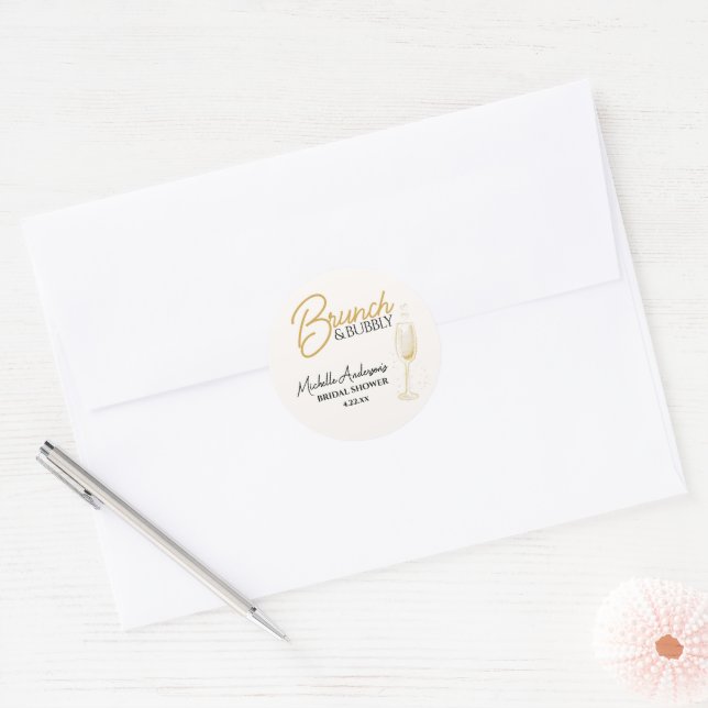 Elegantes Gold Brunch & Bubbly Brautparty  Runder Aufkleber (Umschlag)