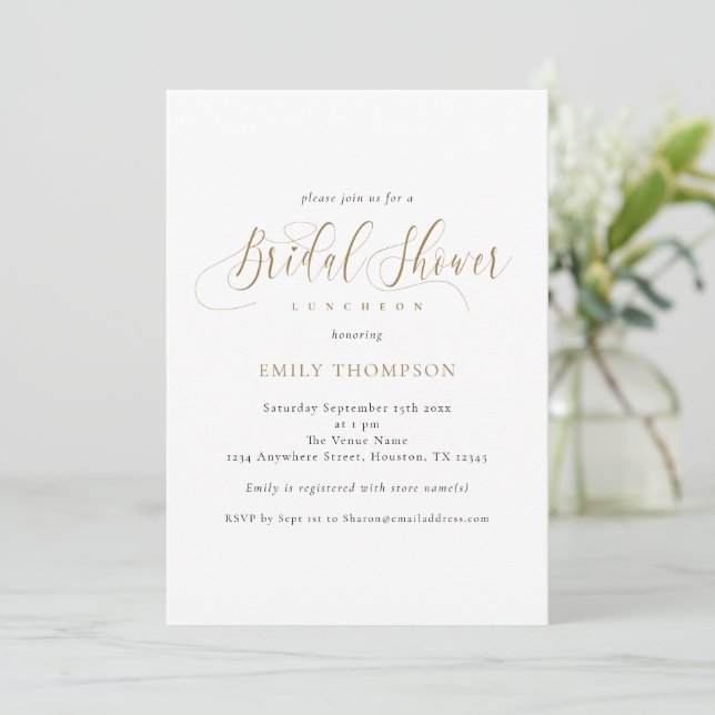 Elegantes Gold Calligraphy Brautparty Einladung (Stehend Vorderseite)