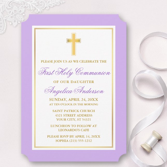 Elegantes Gold Cross Violet Erste Kommune Einladung (Customize to change text size, style, color or to add more text or photos to back of card.)