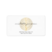 Elegantes Gold Leaf Logo auf Weiß