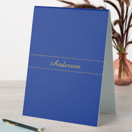 Elegantes Gold-Script auf Navy Blue Background Tischaufsteller