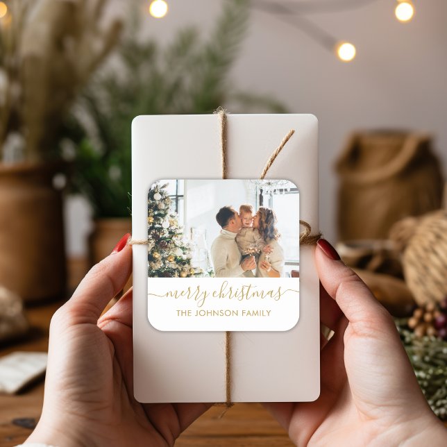 Elegantes Gold Script Family Foto Frohe Weihnachte Quadratischer Aufkleber (Von Creator hochgeladen)