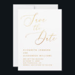 Elegantes Gold-Script | Minimalistische klassische Save The Date<br><div class="desc">Mit dieser eleganten Save the Date-Karte verkünden Sie Ihre Hochzeit im zeitlosen Stil. Es ist mit einem weißen Hintergrund und einem ausgeklügelten Goldstil gestaltet und bietet einen sauberen, modernen Look, der perfekt für formelle, traditionelle oder minimalistische Hochzeiten geeignet ist. Der Goldtext ist ein Druckeffekt, nicht eine echte Folie, der die...</div>