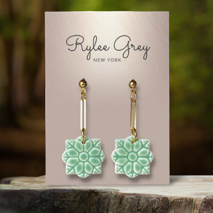 Elegantes Gold- und Taupeeringdisplay