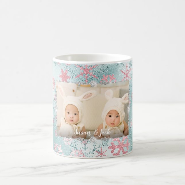 Elegantes goldblauer Schneeflocken-Foto der Rose Kaffeetasse (Mittel)