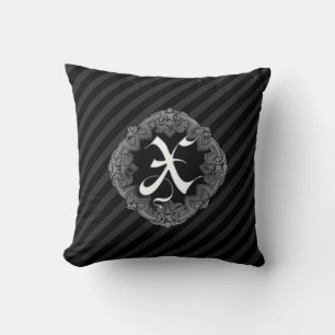 Elegantes gothisches Initial X-Zierkissen Kissen