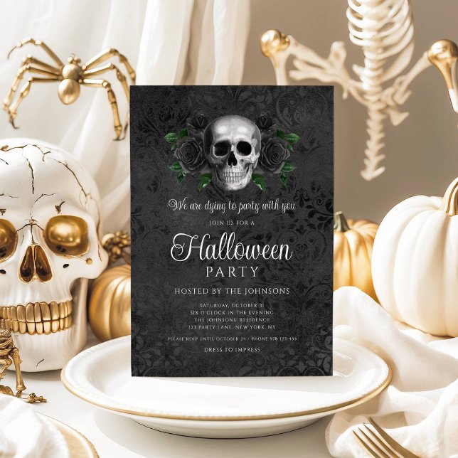 Elegantes Gotisches Schwarzes Blumenschädel Hallow Einladung (Elegant Gothic Black Floral Skull Halloween Invitation)