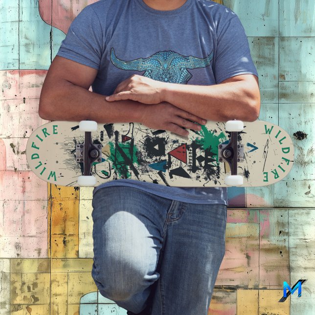 Elegantes Graffiti mit geometrischen Abstrakten El Skateboard (Von Creator hochgeladen)