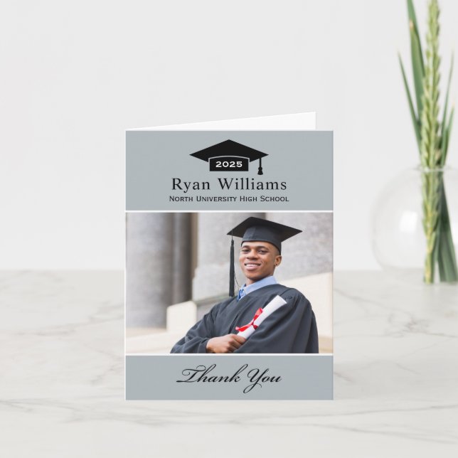 Elegantes Graues Personalisiertes Abschluss Foto Dankeskarte (Vorderseite)