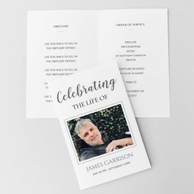 Elegantes Gray Celebration of Life Funeral Program (Von Creator hochgeladen)