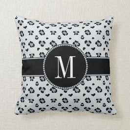 Elegantes Gray Snow Leopard Silver Monogramm Kissen