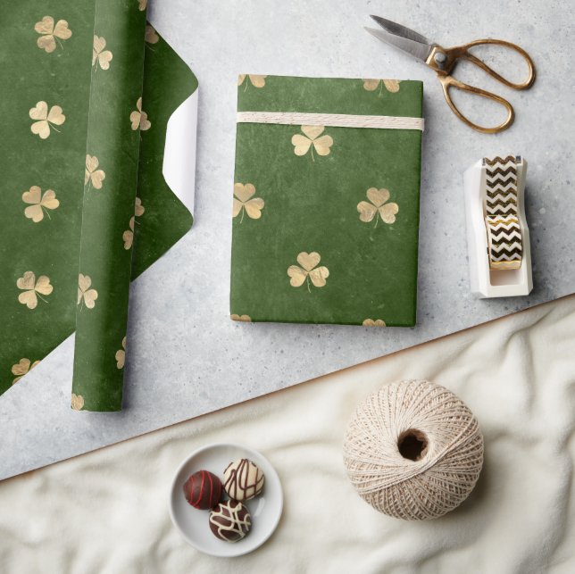Elegantes Green and Gold Kleeblatt St Patrick's Da Geschenkpapier (Kunsthandwerk)