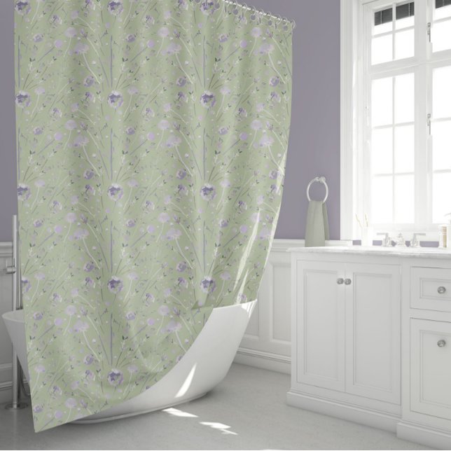 Elegantes, grün blühendes Wasser Duschvorhang (Elegant Watercolor Sage Green Purple Floral Shower Curtain from Studio Posies.)