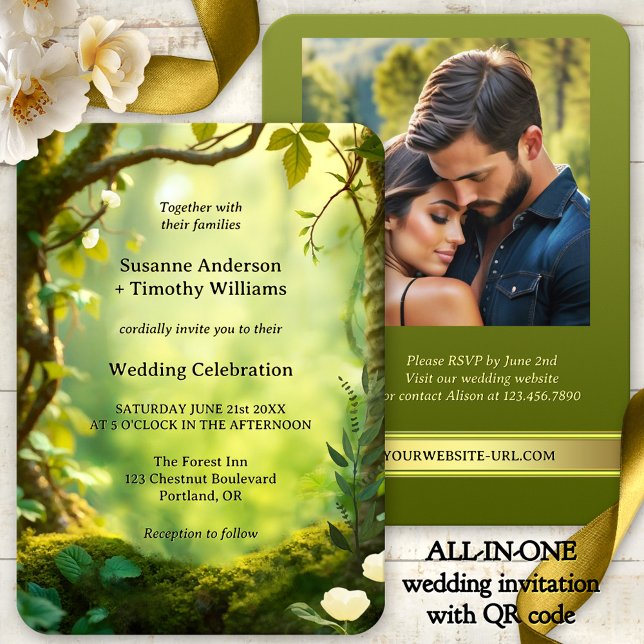 Elegantes Grün in einer Waldhochzeit Einladung (Elegant green and gold all-in-one wedding invitation showing a dreamy forest - with photo + QR code)