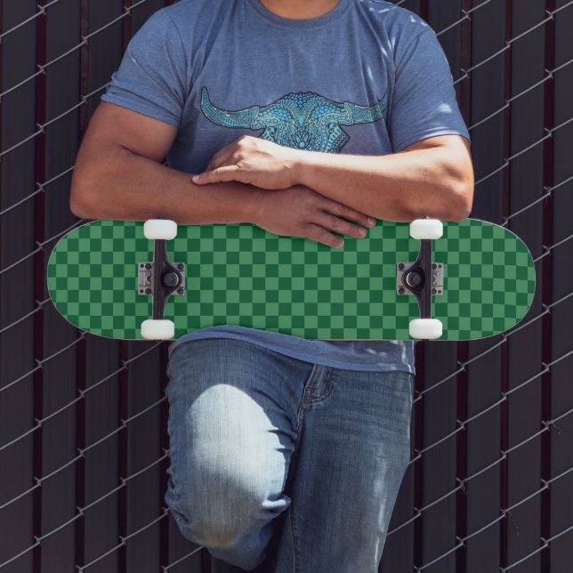 Elegantes grünes Schachbrettmuster Skateboard (Außenbereich 3)