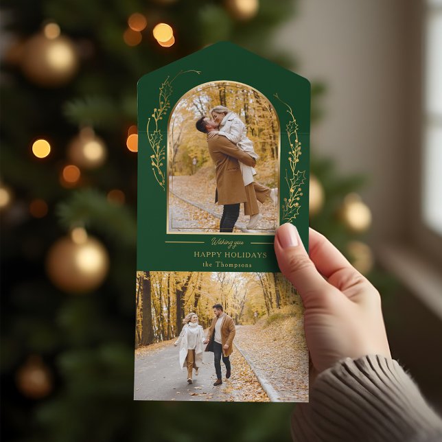Elegantes handgezogenes Gold-Holly-Arch-Foto All In One Einladung (Von Creator hochgeladen)