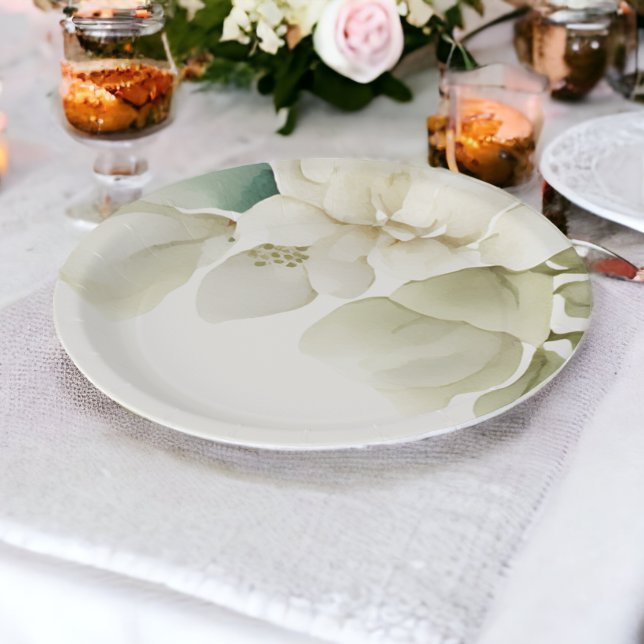 Elegantes Hochzeitband Mute Green Pappteller (Elegant Wedding Foliage Muted Green Paper Plates from Ricaso. Perfect for your reception dinner. )
