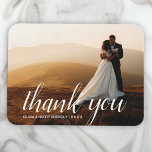 Elegantes Hochzeitsskript | Hochzeitsgeschenk für  Magnet<br><div class="desc">Fügen Sie Ihr bestes Foto und Ihre persönliche Nachricht zu diesem eleganten Hochzeitsmagneten Foto hinzu. Ein besonderer Sake für Familie und Freunde.</div>