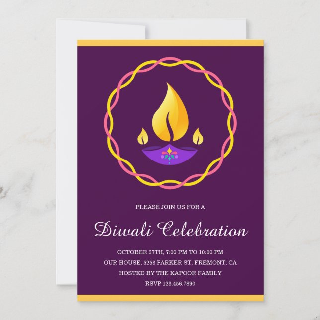 Elegantes indisches Diya Lamp Lila Diwali Party Einladung (Vorderseite)