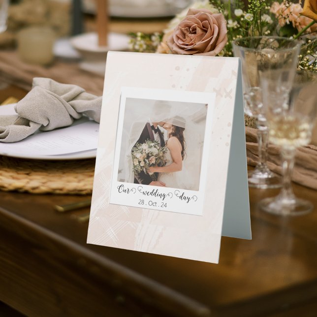 Elegantes individuelles Hochzeitsstil Tischaufsteller (Von Creator hochgeladen)