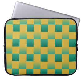 Elegantes kariertes Muster in Grün und Gold Laptopschutzhülle