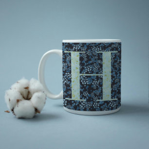 Elegantes, klassisches Monogramm H in Blau mit Phr Kaffeetasse