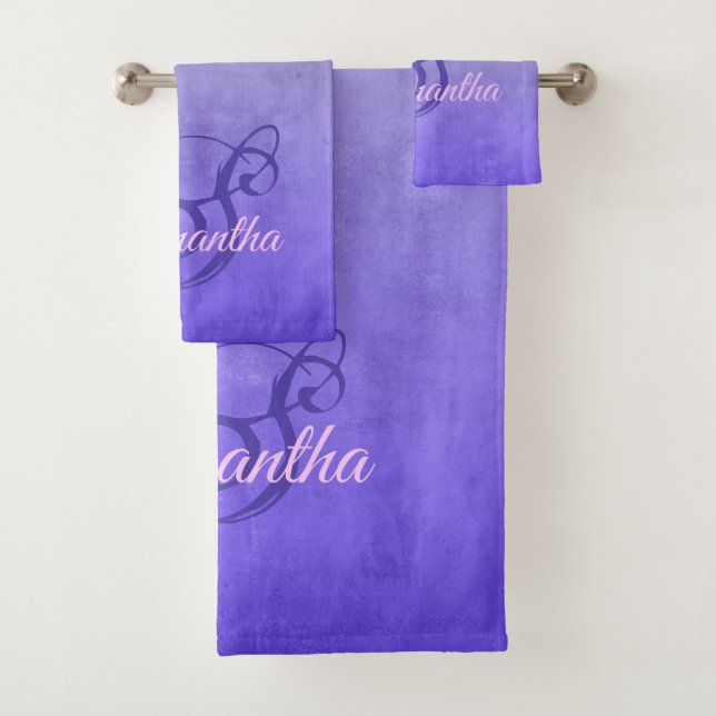 Elegantes Lila blaugraues rustikales Monogramm Badhandtuch Set (Insitu)