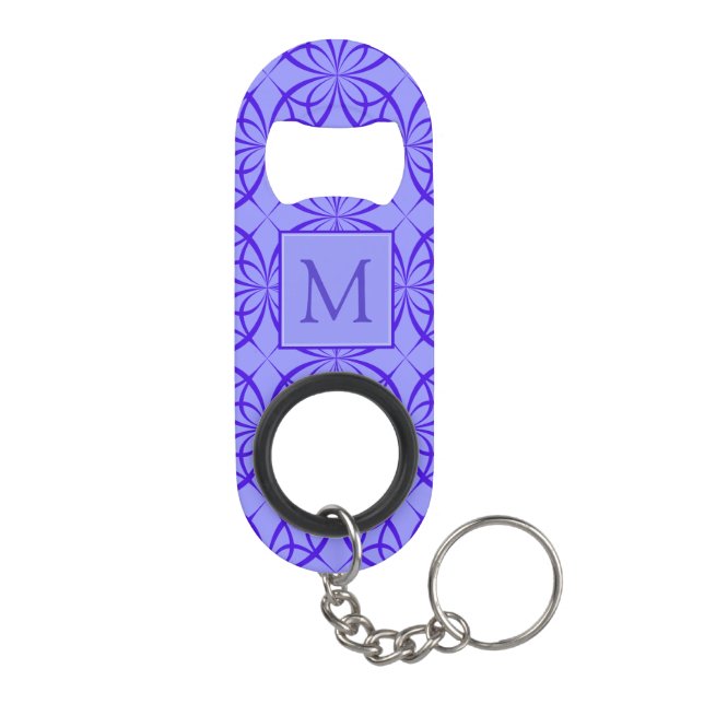 Elegantes Lila Filigree Muster Monogramm Mini Flaschenöffner (Rückseite)