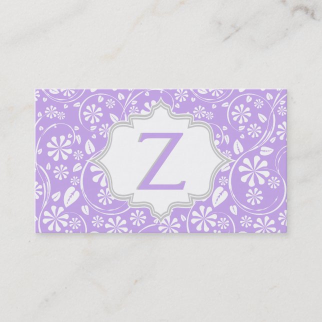 Elegantes, lila, graues Blumenmuster Monogramm Visitenkarte (Vorderseite)