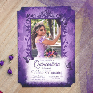 Elegantes Lila Quinceanera Extravagantes Weinkelle Einladung