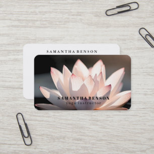 Elegantes Lotusblumen-Logo Yoga Visitenkarte