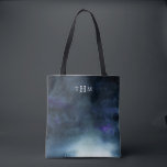 Elegantes Marine-Blau Ombre | Monogramm Tasche<br><div class="desc">Abstrakter Entwurf des schönen dunkelblauen Watercolor. Es gibt eine Andeutung von lila Misch in den Farben. Ihre Initialen können an der Spitze dieses Produktes im weißen Schriftart hinzugefügt werden.</div>