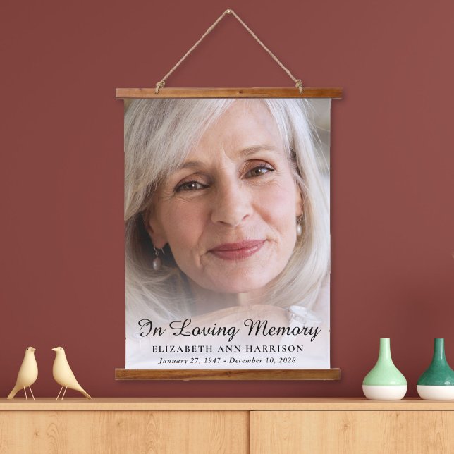 Elegantes Memorial-Foto Wandteppich Mit Holzrahmen (Von Creator hochgeladen)