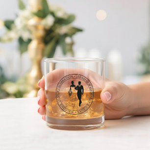 elegantes Mindest-Typografie-Ehepaar Whiskyglas